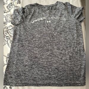 Under Armour Women’s Shirt Size XL